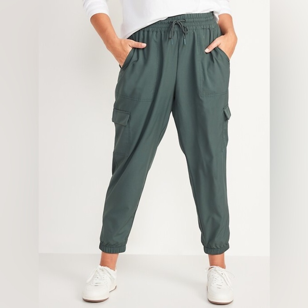 Old navy high rise stretch tech cargo joggers